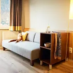 Robinson Hotel