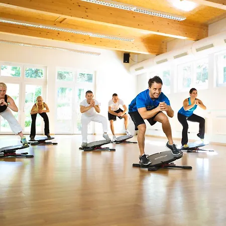 Robinson 4* 兰斯科伦